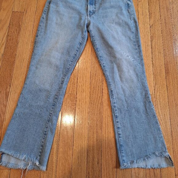 MOTHER Superior The Insider Crop Step Fray in I Confess Raw Hem Jeans - 30 x 25 - Picture 2 of 5